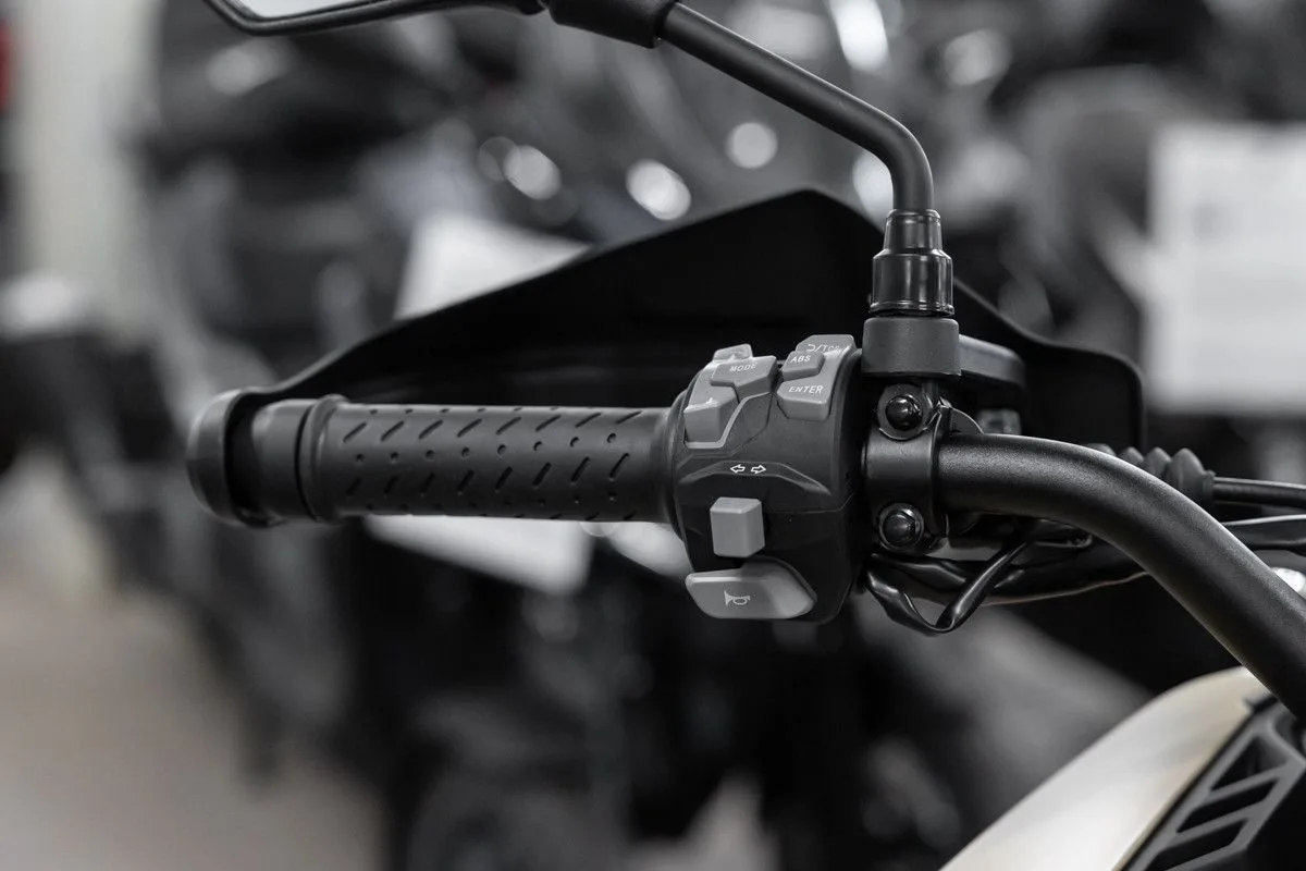 Voge DS625X