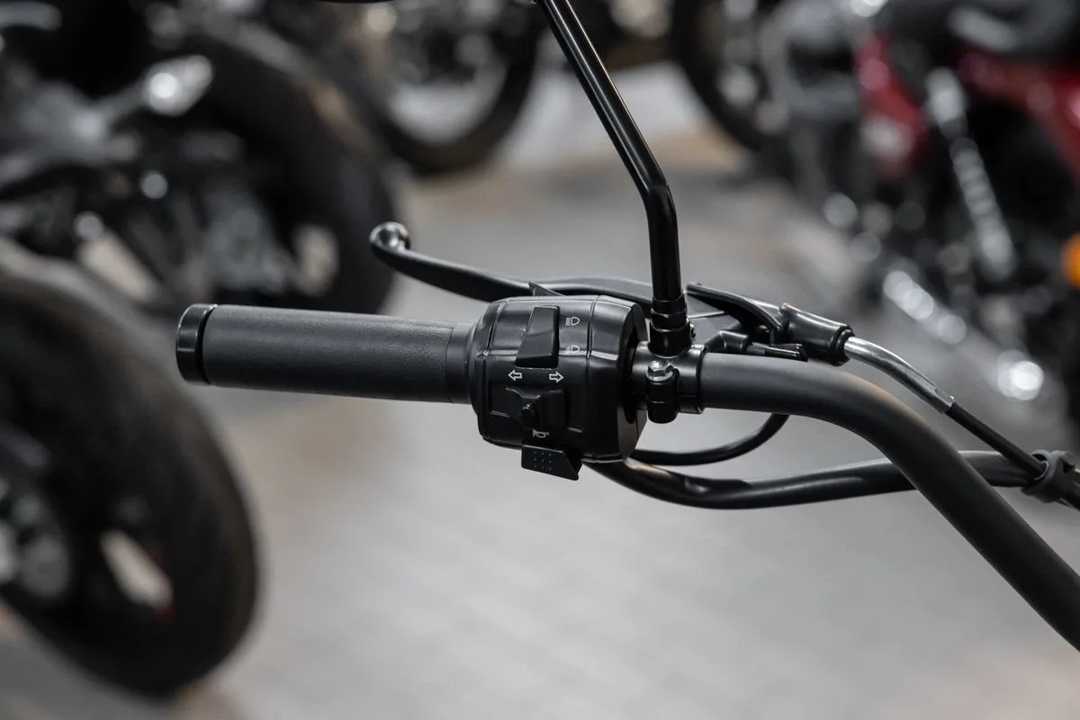 United Motors UM Renegade Commando 125