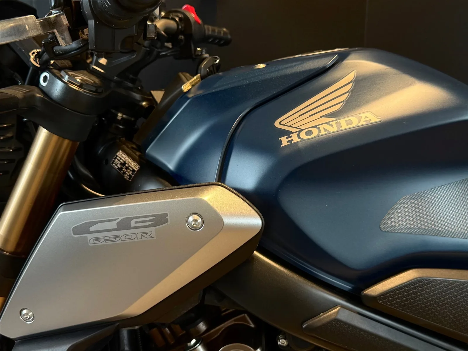 Honda CB650R