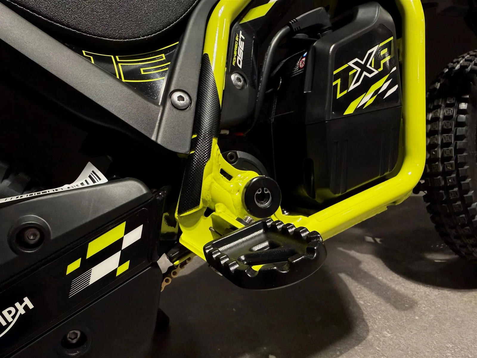 Triumph TXP-12 SOFORT VERFÜGBAR !!!