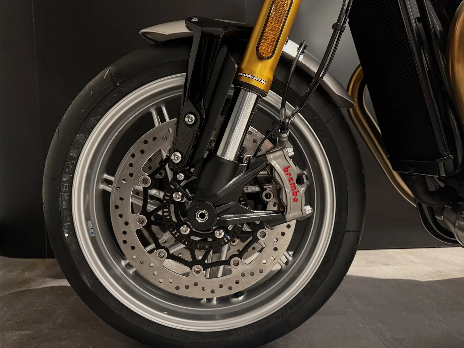 Triumph Speed Twin 1200 Cafe Racer Edition