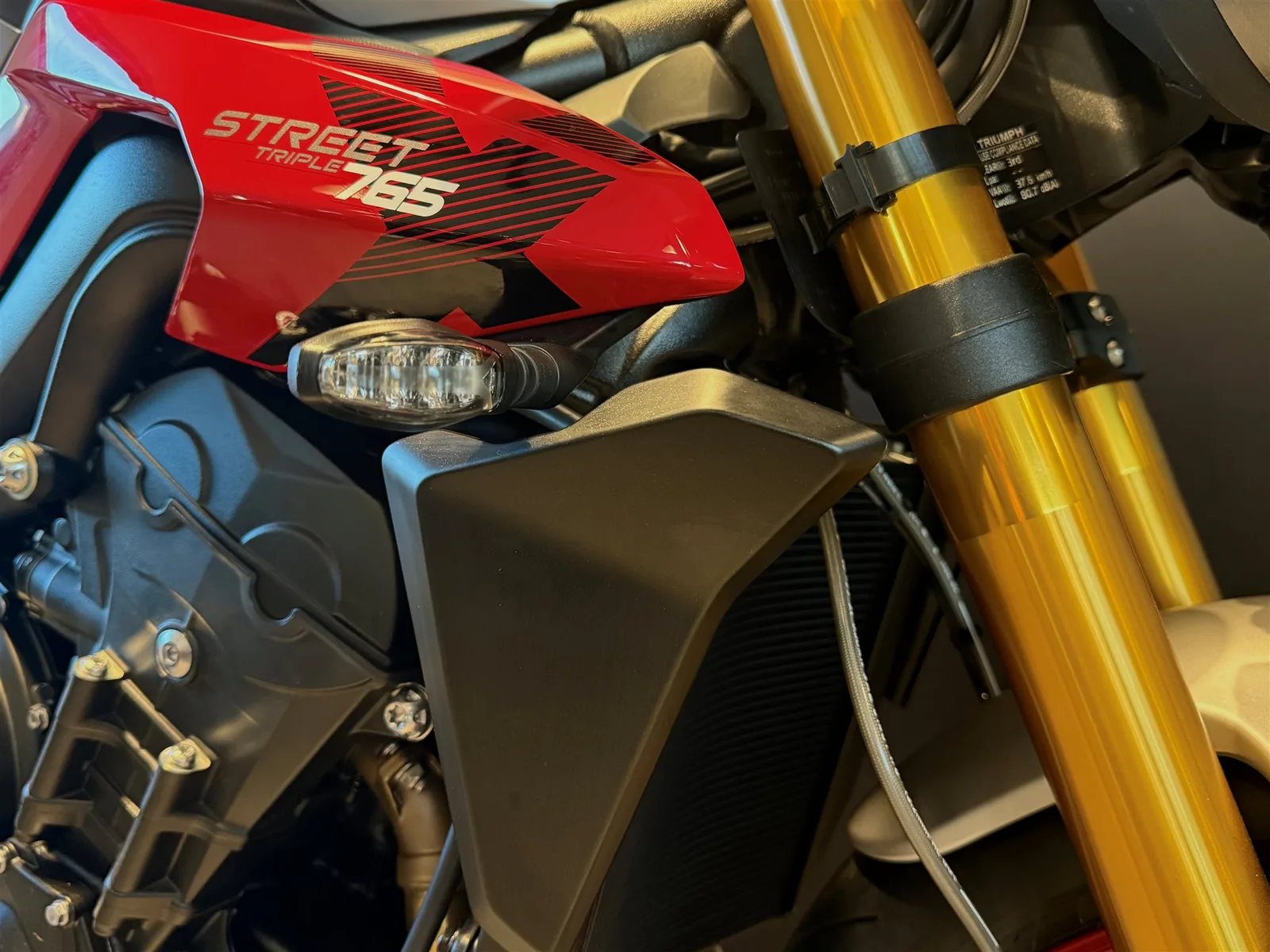Triumph Street Triple 765 RX SOFORT VERFÜGBAR!