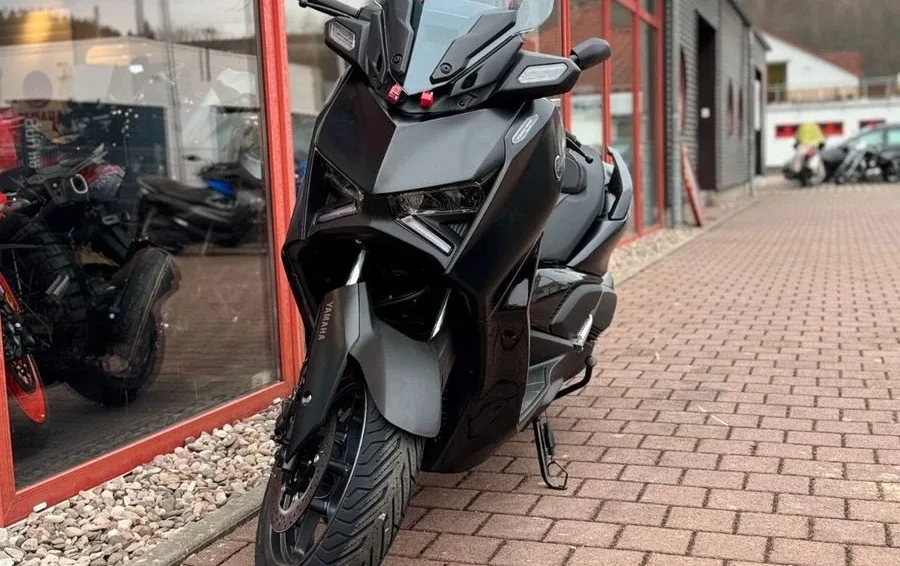Yamaha XMAX 300 Tech MAX+