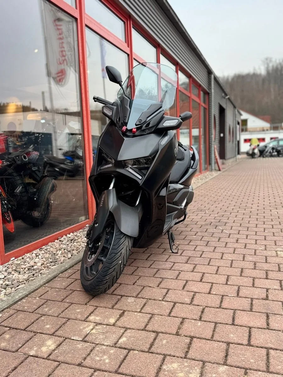 Yamaha XMAX 300 Tech MAX+