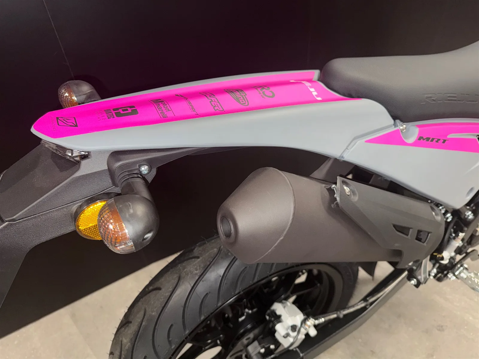 Rieju MRT 50 SM Matt Grey LOW-Version mit reduzierter Sitzhöhe, SOFORT VERFÜGBAR!!!