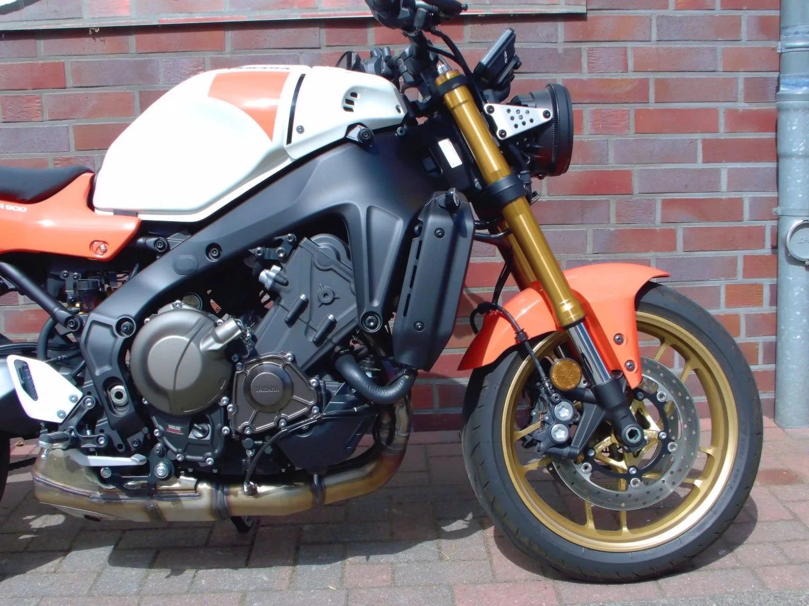 Yamaha XSR900