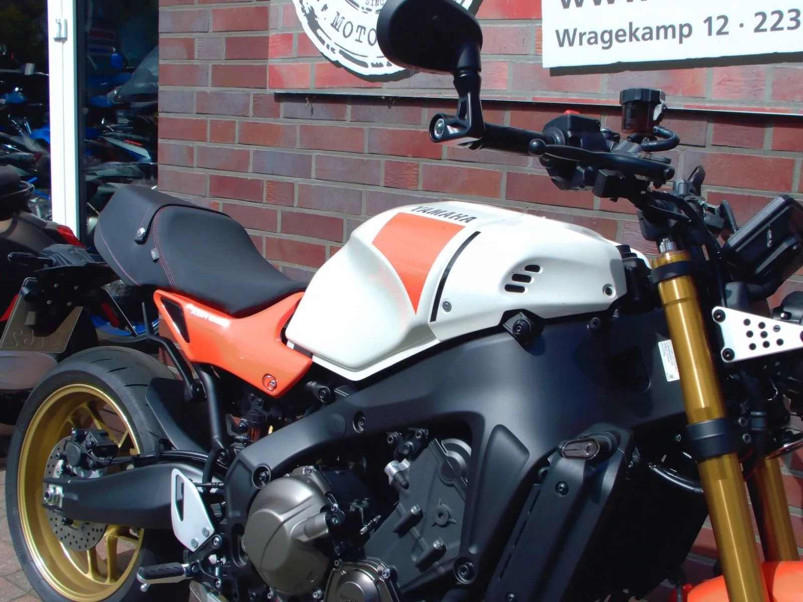 Yamaha XSR900