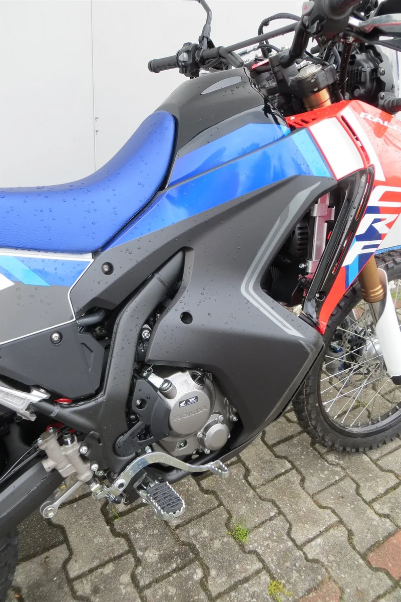Honda CRF300 Rally Neu - Finanzierung ab 99,- € mtl.\*