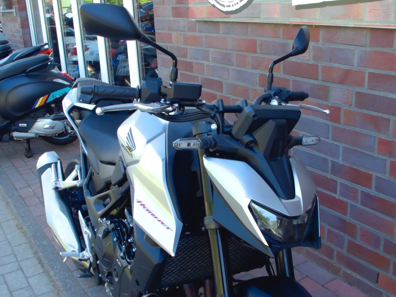 Honda CB750 Hornet CB 750 Hornet ABS \* 1. Hand \*