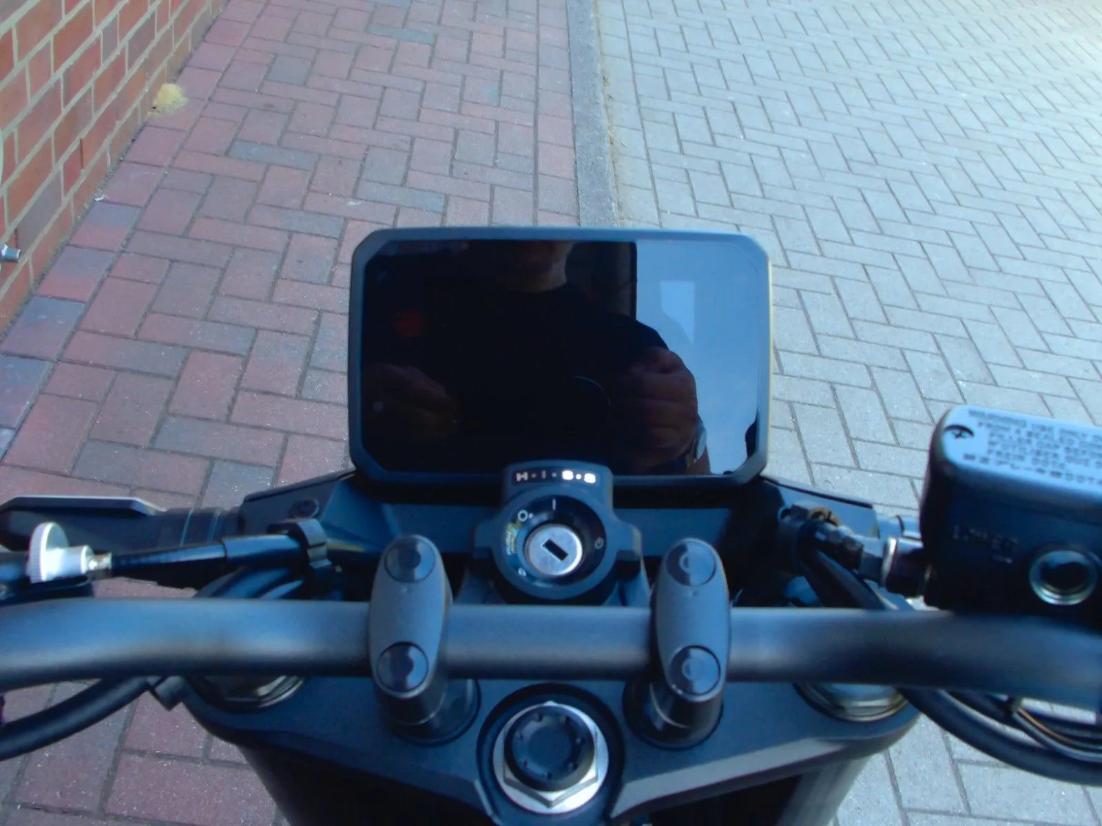 Honda CB750 Hornet CB 750 Hornet ABS \* 1. Hand \*