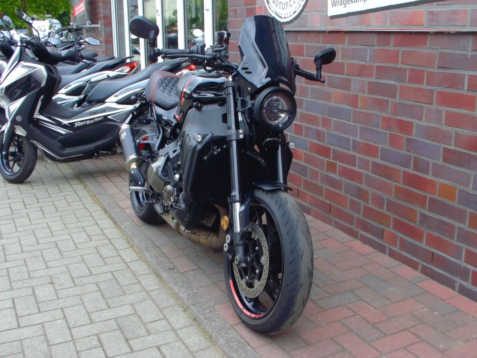 Yamaha XSR900