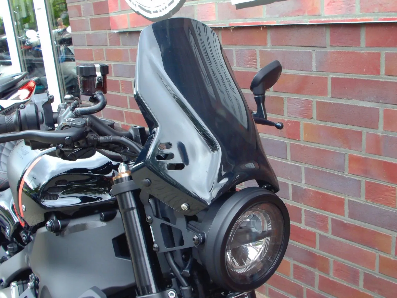 Yamaha XSR900