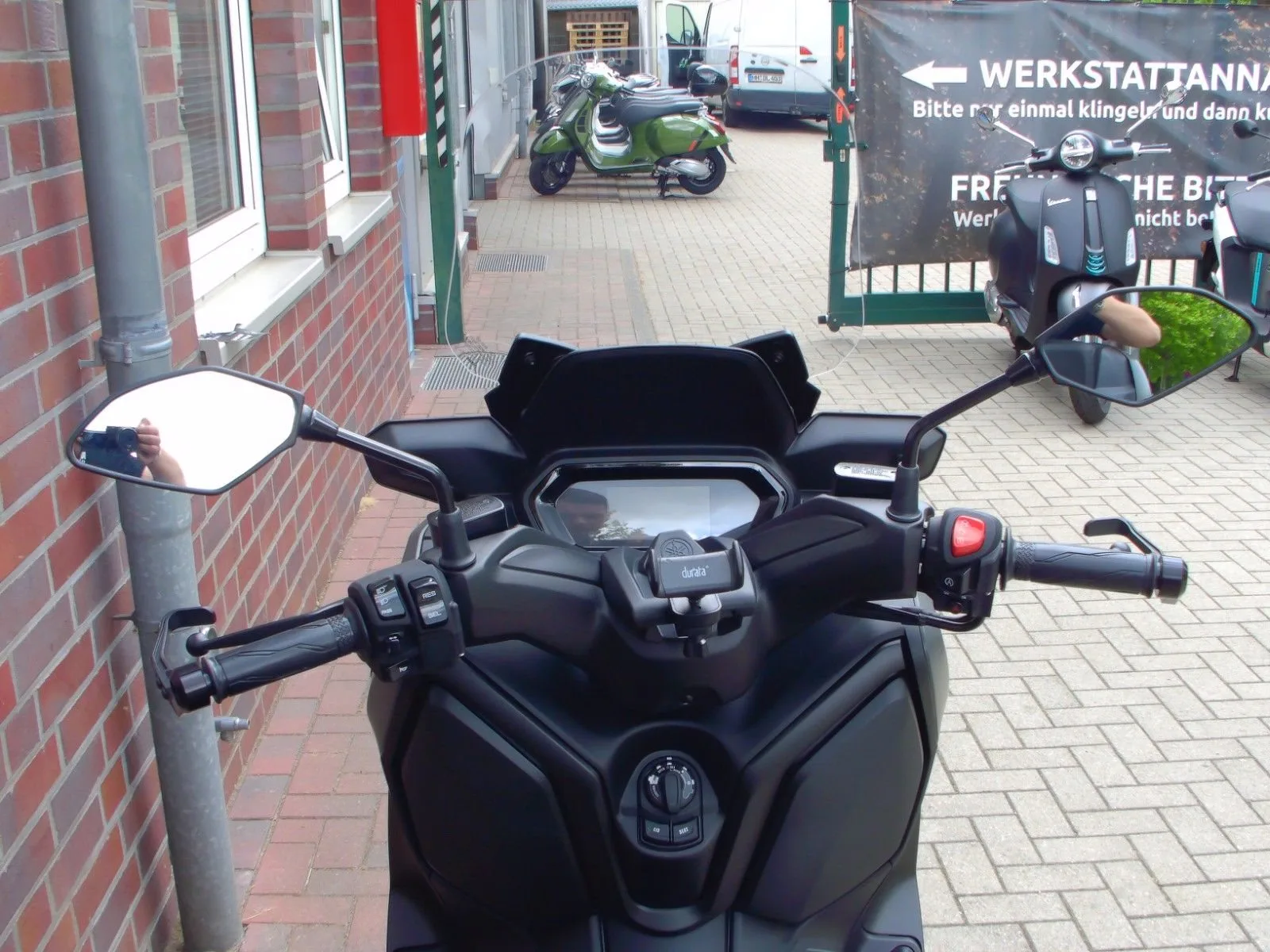 Yamaha XMAX 125