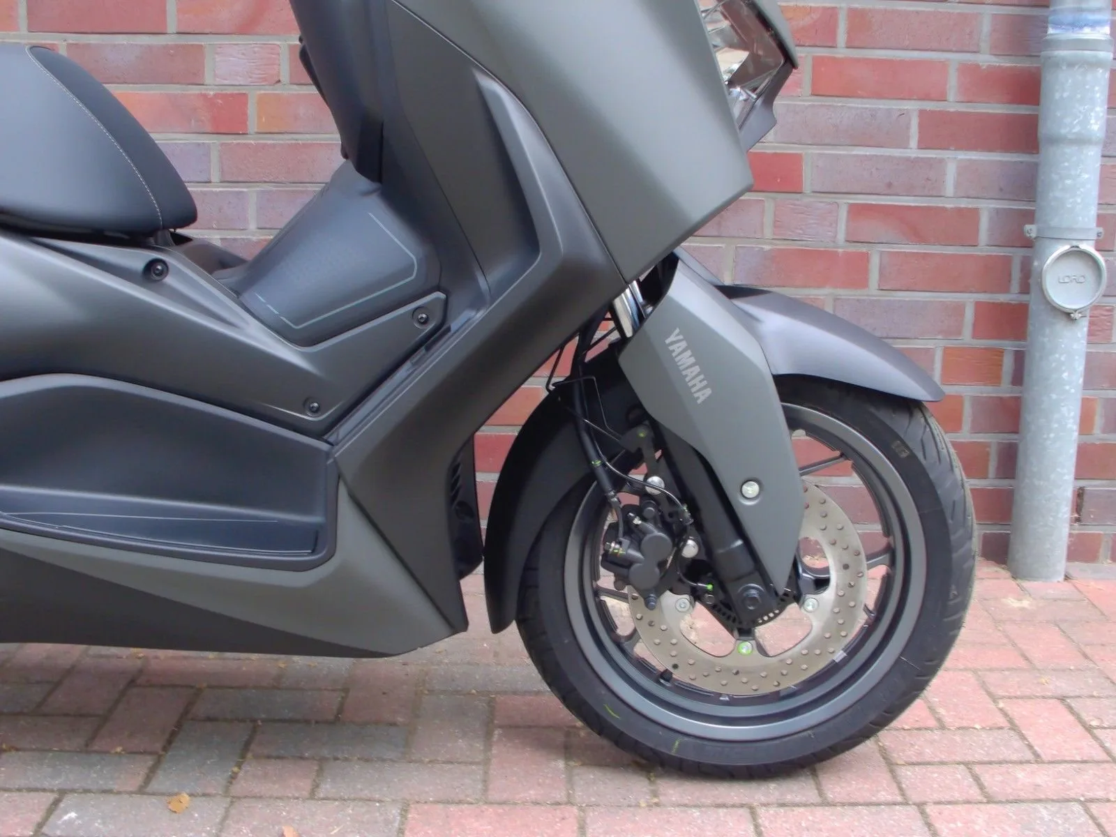 Yamaha XMAX 125