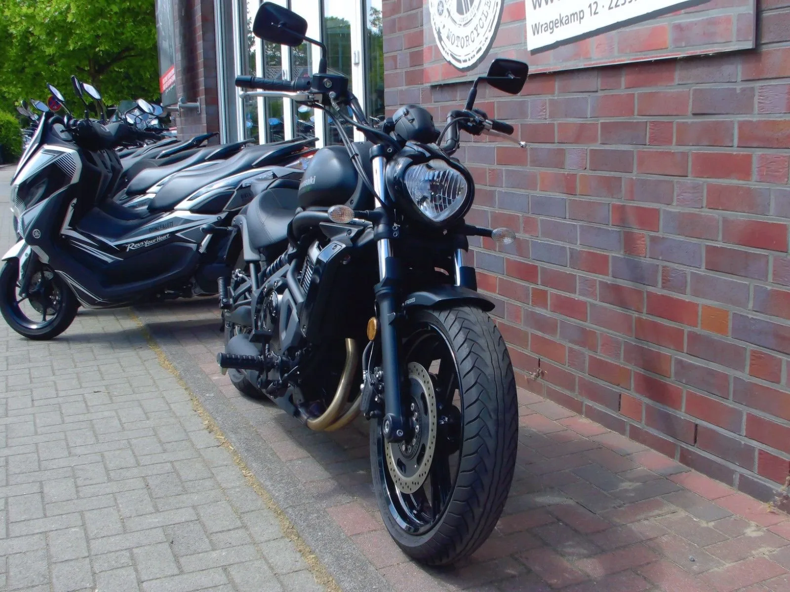 Kawasaki Vulcan S ABS 1. Hand