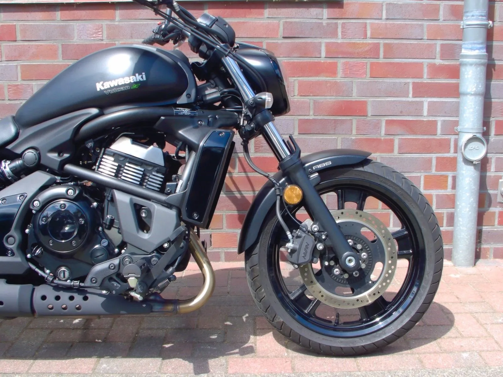 Kawasaki Vulcan S ABS 1. Hand