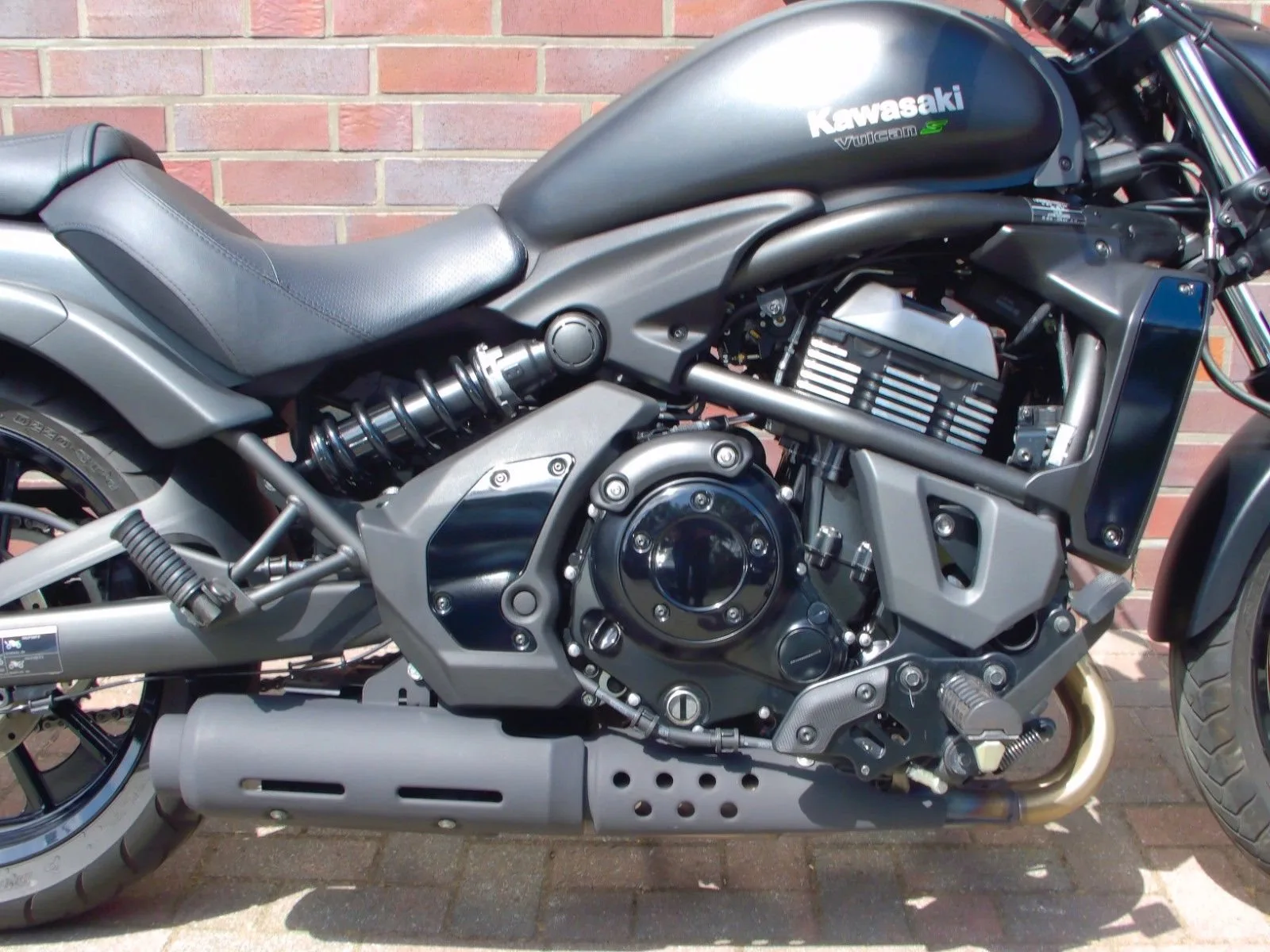 Kawasaki Vulcan S ABS 1. Hand