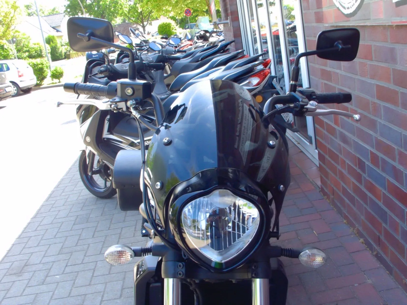 Kawasaki Vulcan S ABS 1. Hand