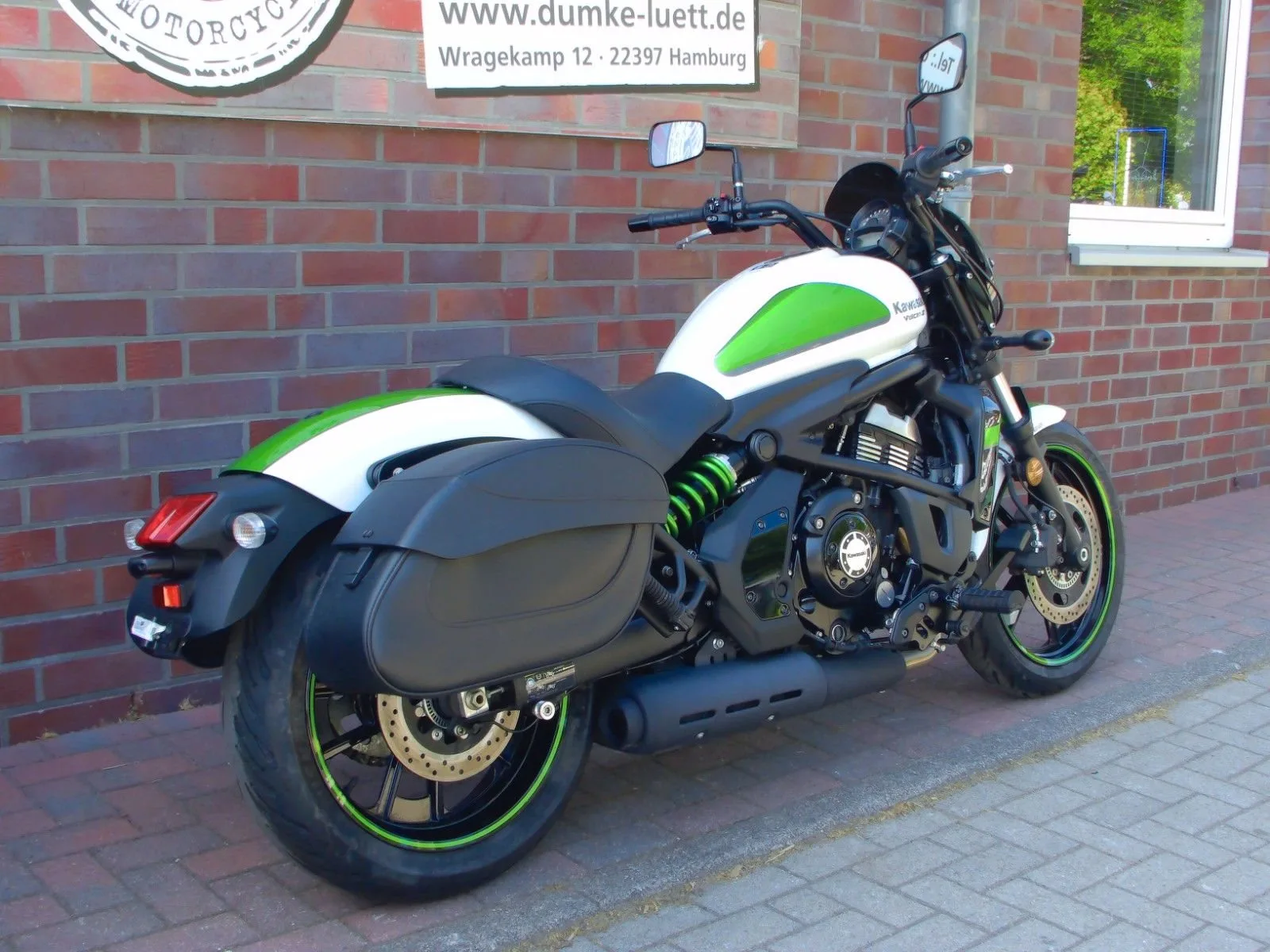 Kawasaki Vulcan S ABS 1. Hand