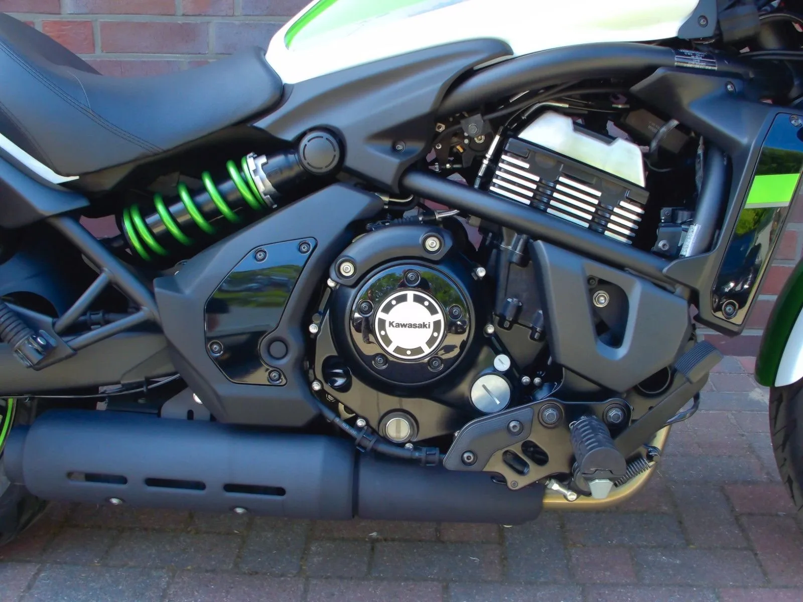 Kawasaki Vulcan S ABS 1. Hand