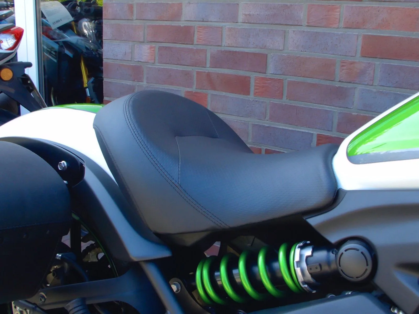 Kawasaki Vulcan S ABS 1. Hand