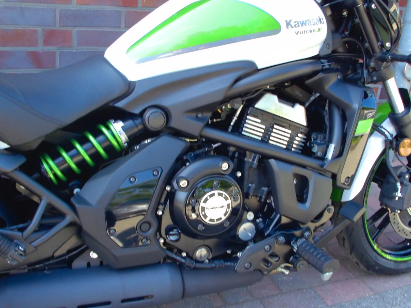 Kawasaki Vulcan S ABS 1. Hand