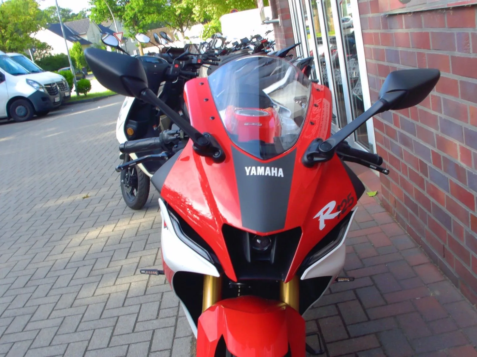 Yamaha R125