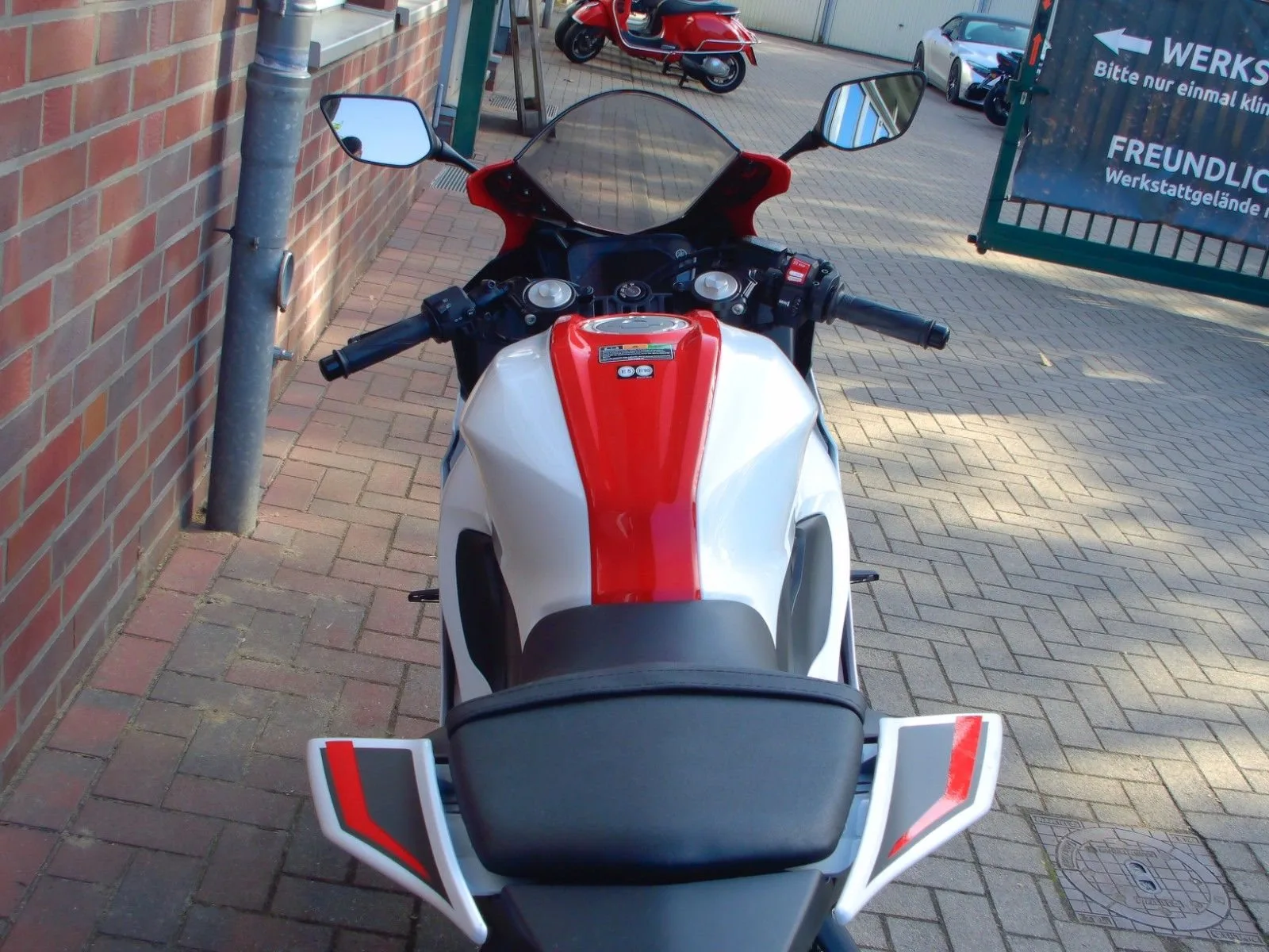 Yamaha R125