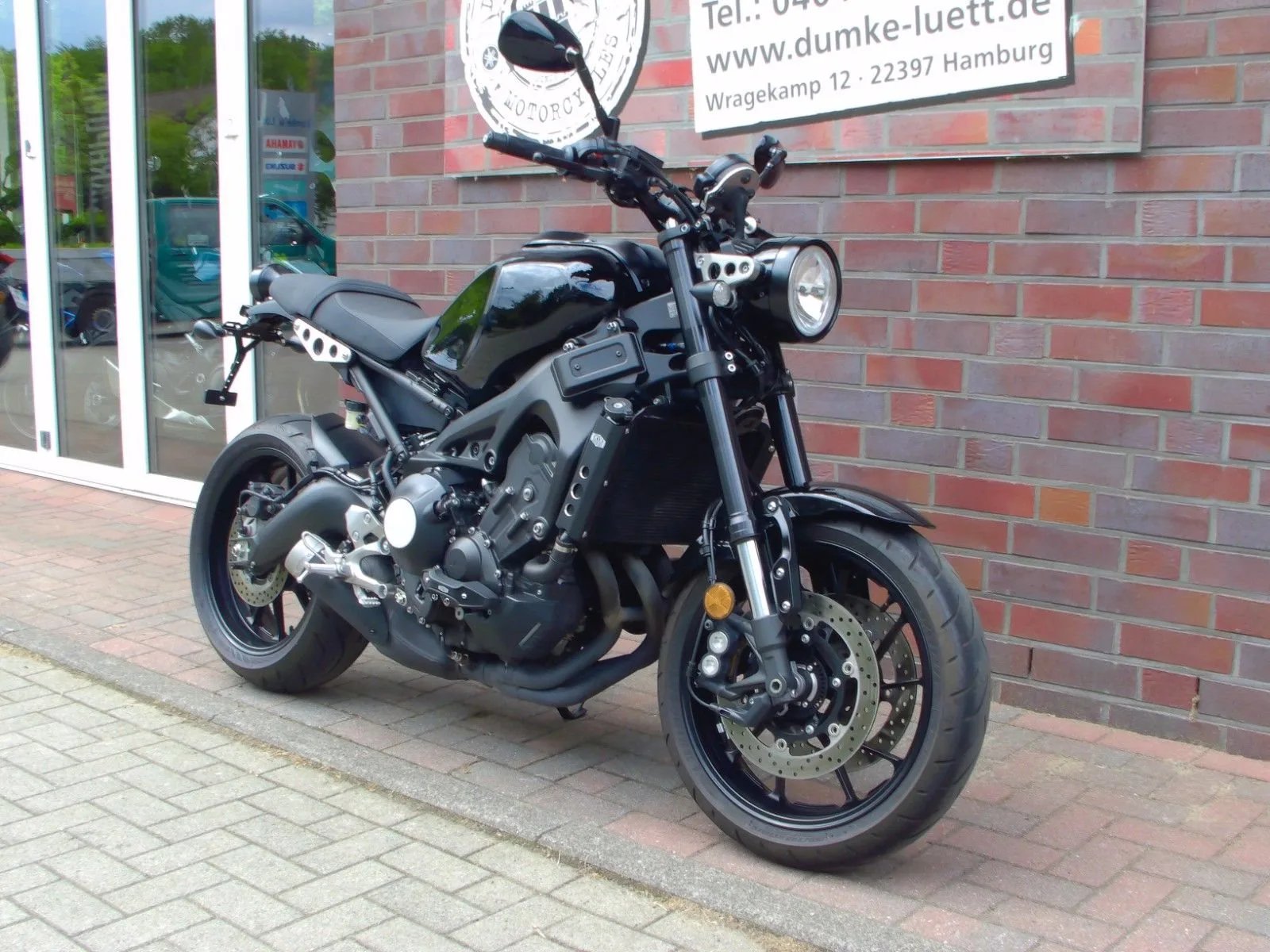 Yamaha XSR900 ABS 1. Hand