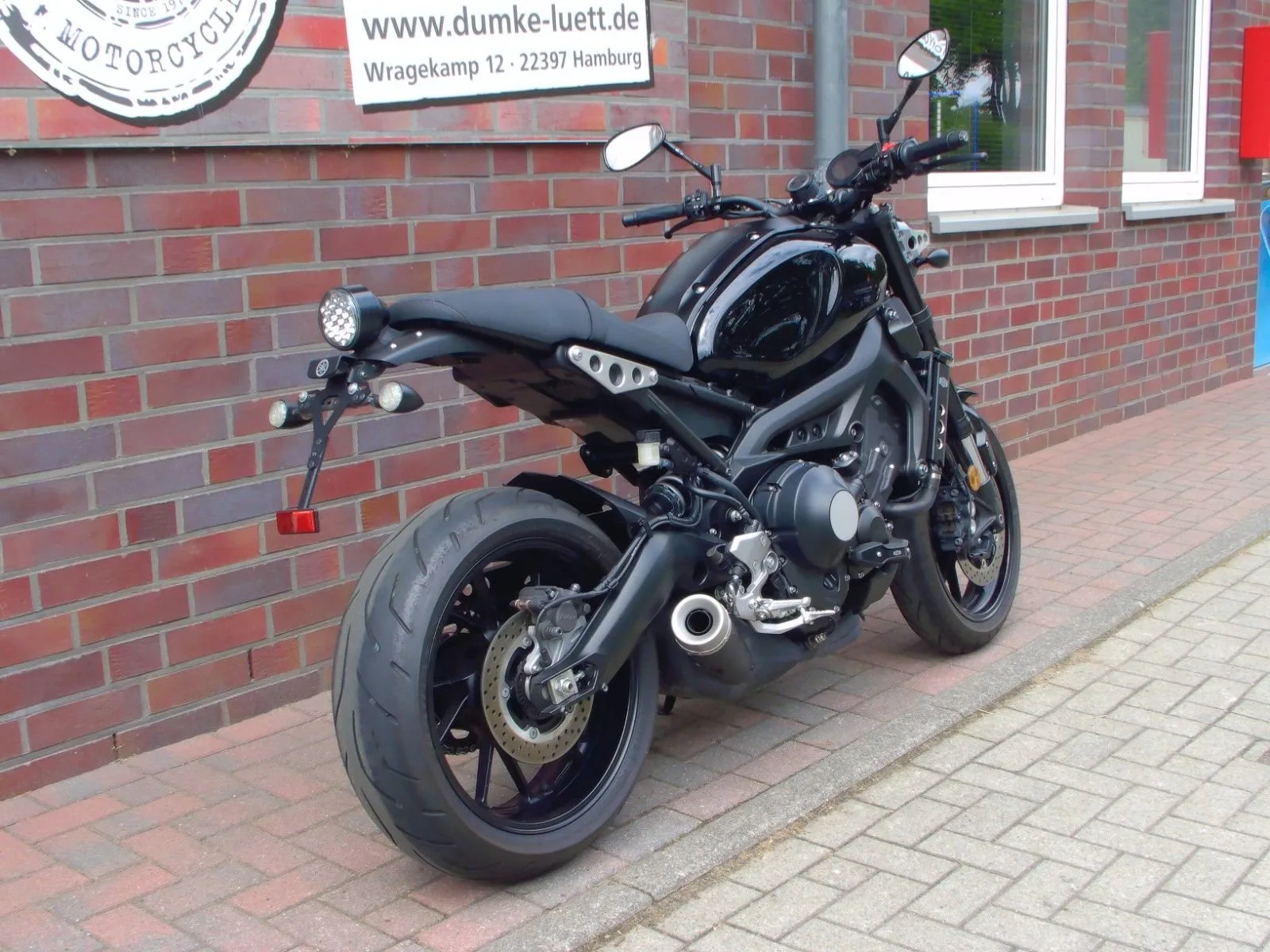 Yamaha XSR900 ABS 1. Hand