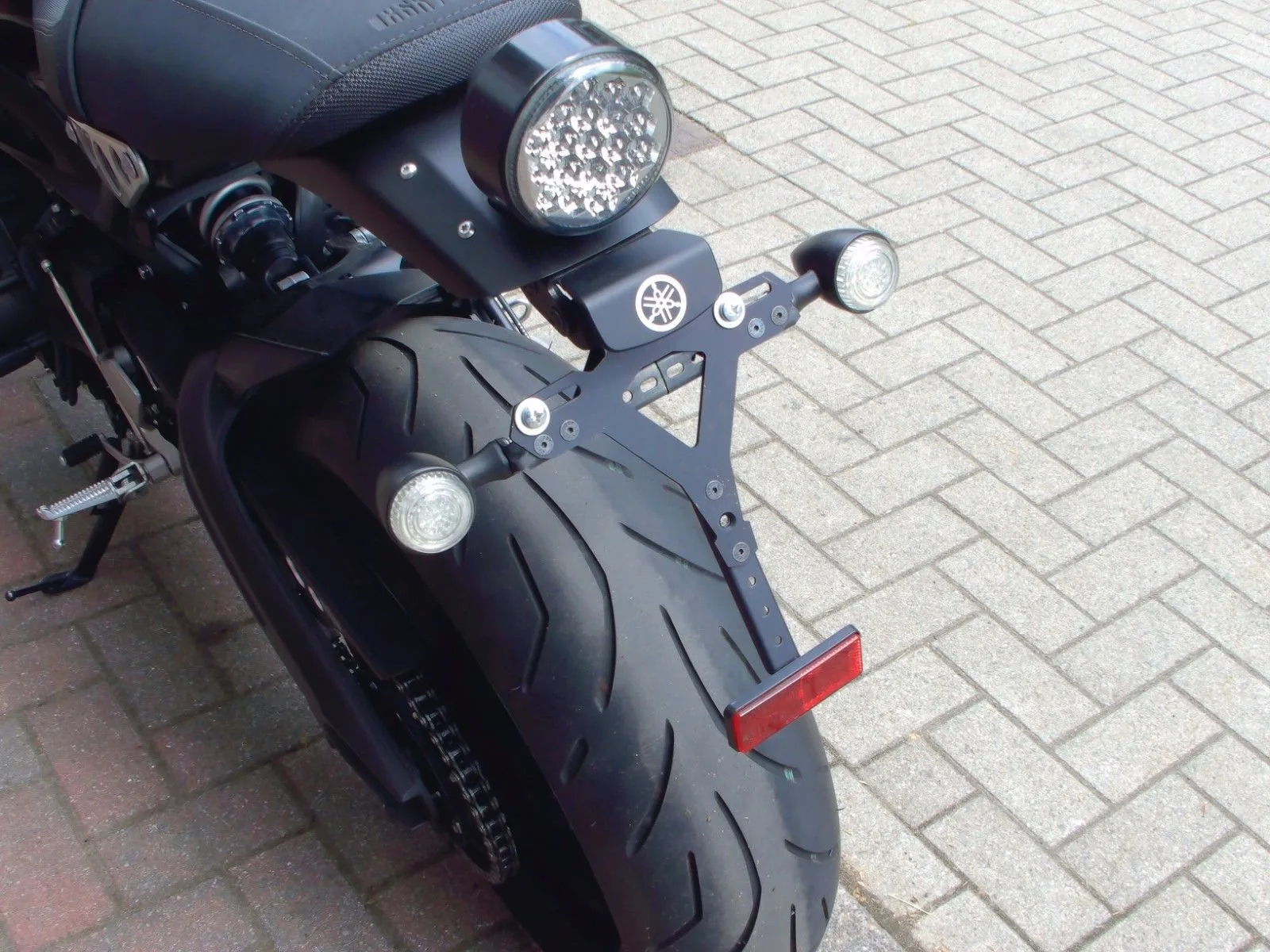 Yamaha XSR900 ABS 1. Hand