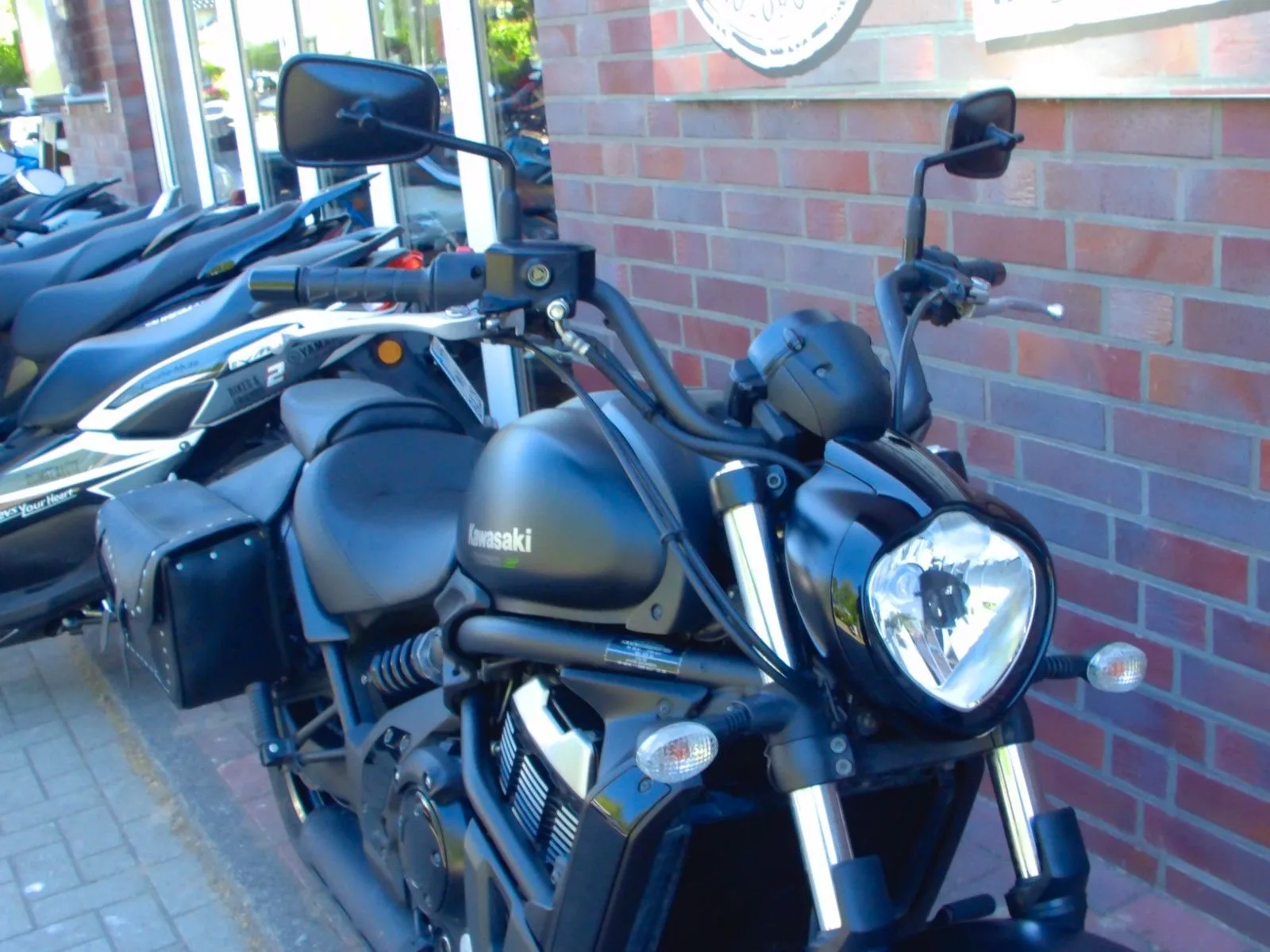Kawasaki Vulcan S ABS 1. Hand