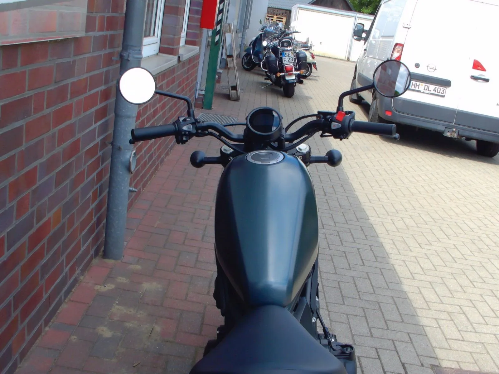 Honda CMX500 Rebel CMX 500 REBEL ABS 1. Hand
