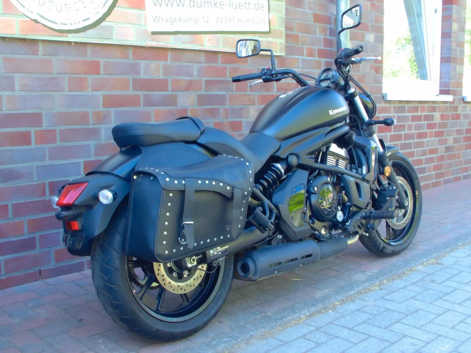 Kawasaki Vulcan S ABS 1. Hand