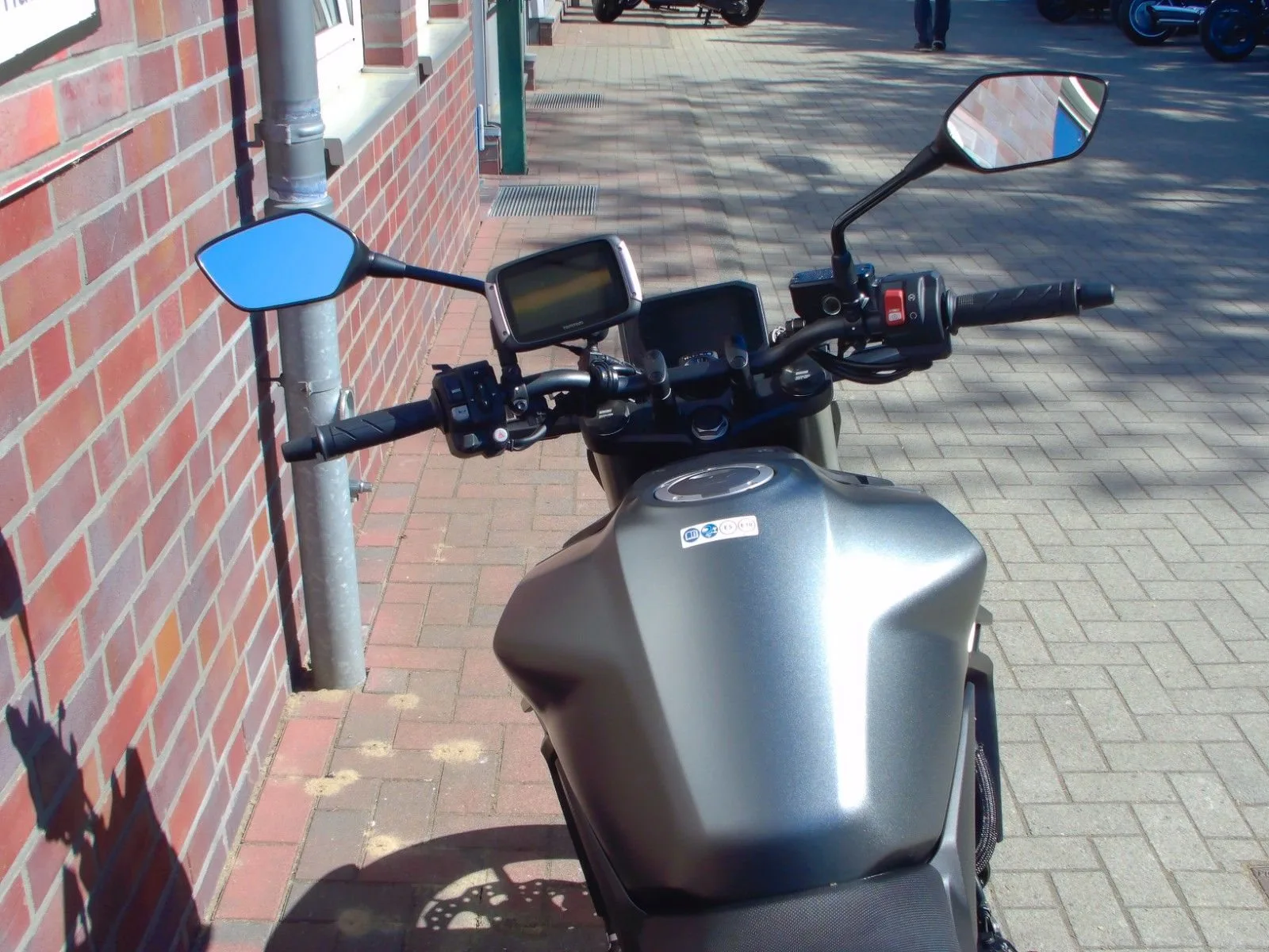 Honda CB750 Hornet CB 750 Hornet ABS \* 1. Hand \*