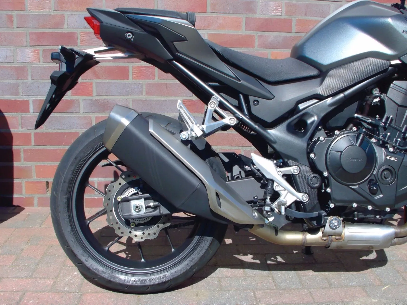 Honda CB750 Hornet CB 750 Hornet ABS \* 1. Hand \*