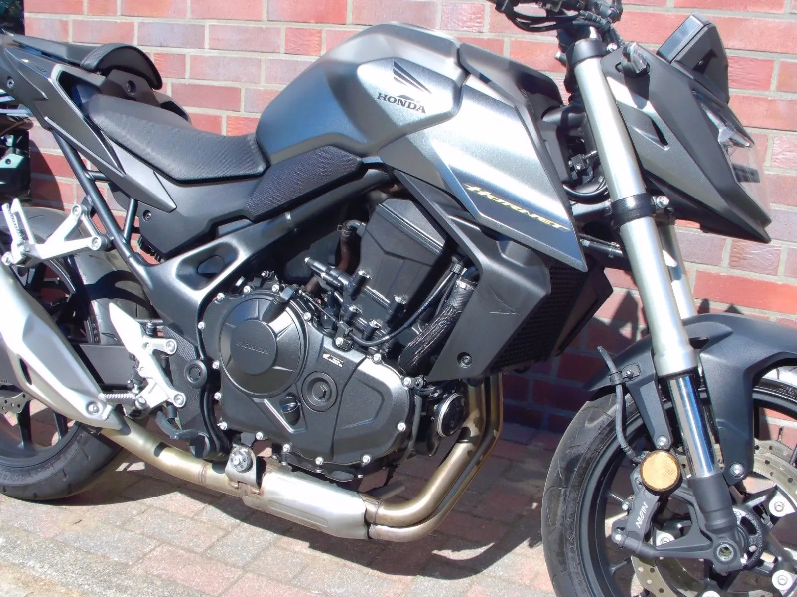 Honda CB750 Hornet CB 750 Hornet ABS \* 1. Hand \*