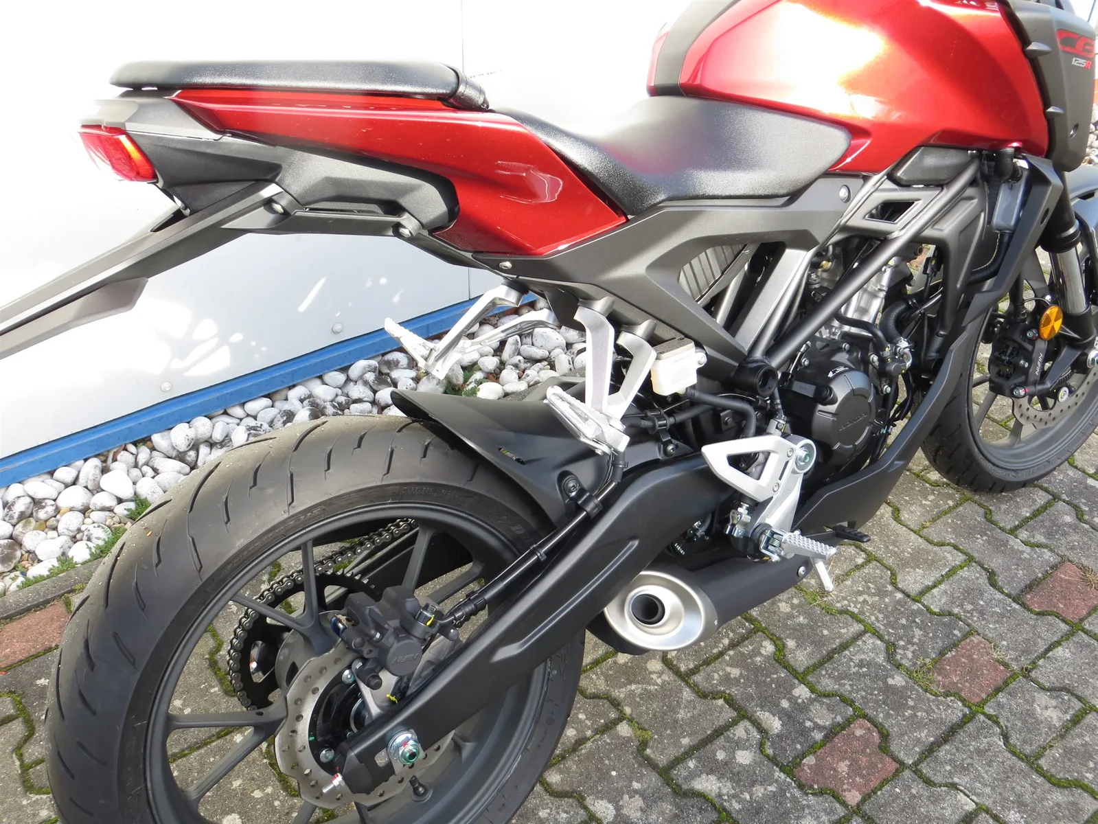 Honda CB125R CBR125 - Neu - Finanzierung ab 79,- € mtl.\*