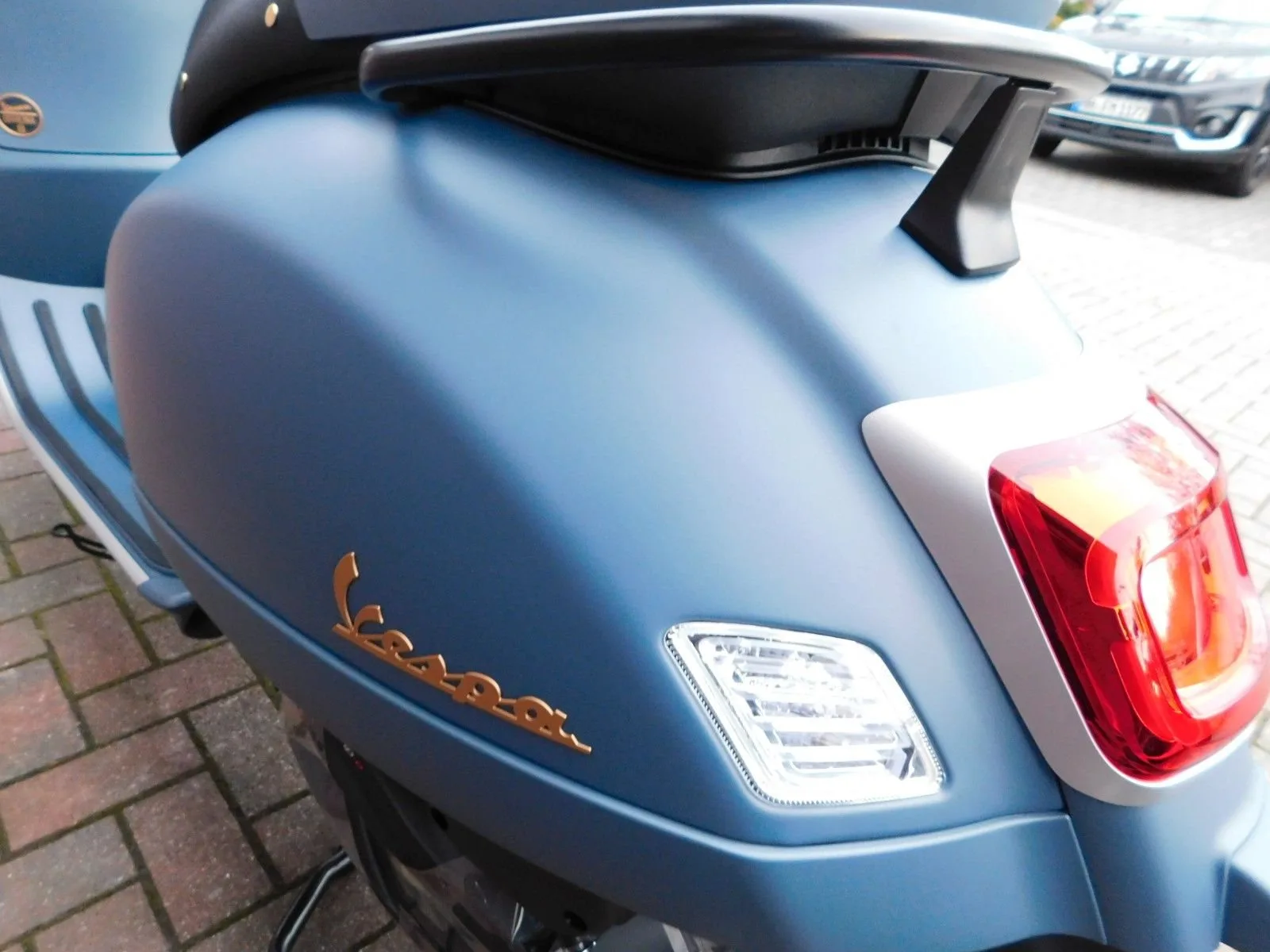 Vespa GTV 310 Officina 8