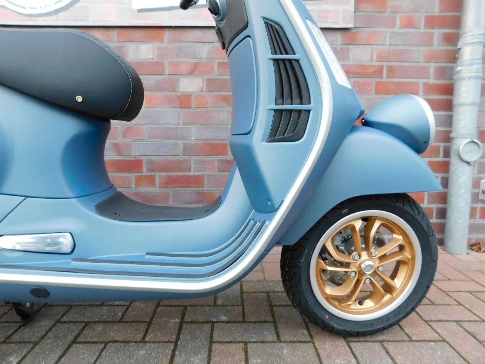 Vespa GTV 310 Officina 8