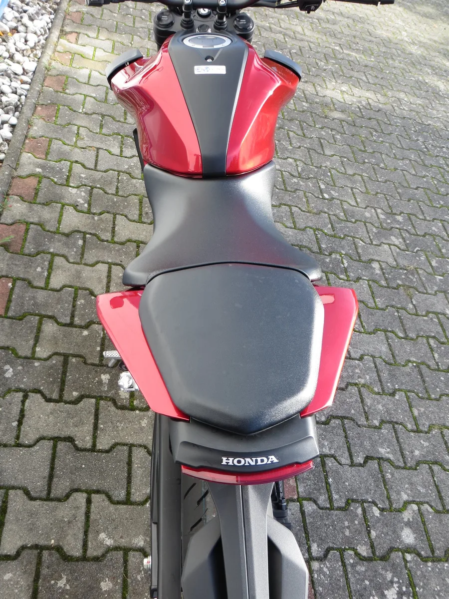 Honda CB125R CBR125 - Neu - Finanzierung ab 79,- € mtl.\*
