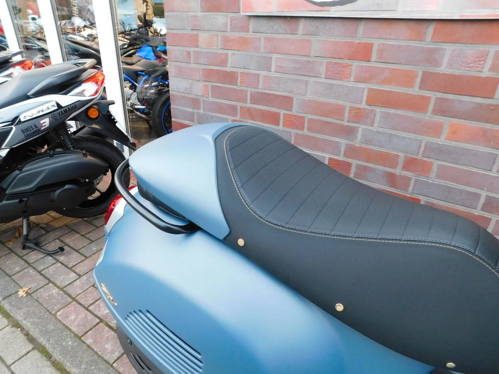 Vespa GTV 310 Officina 8