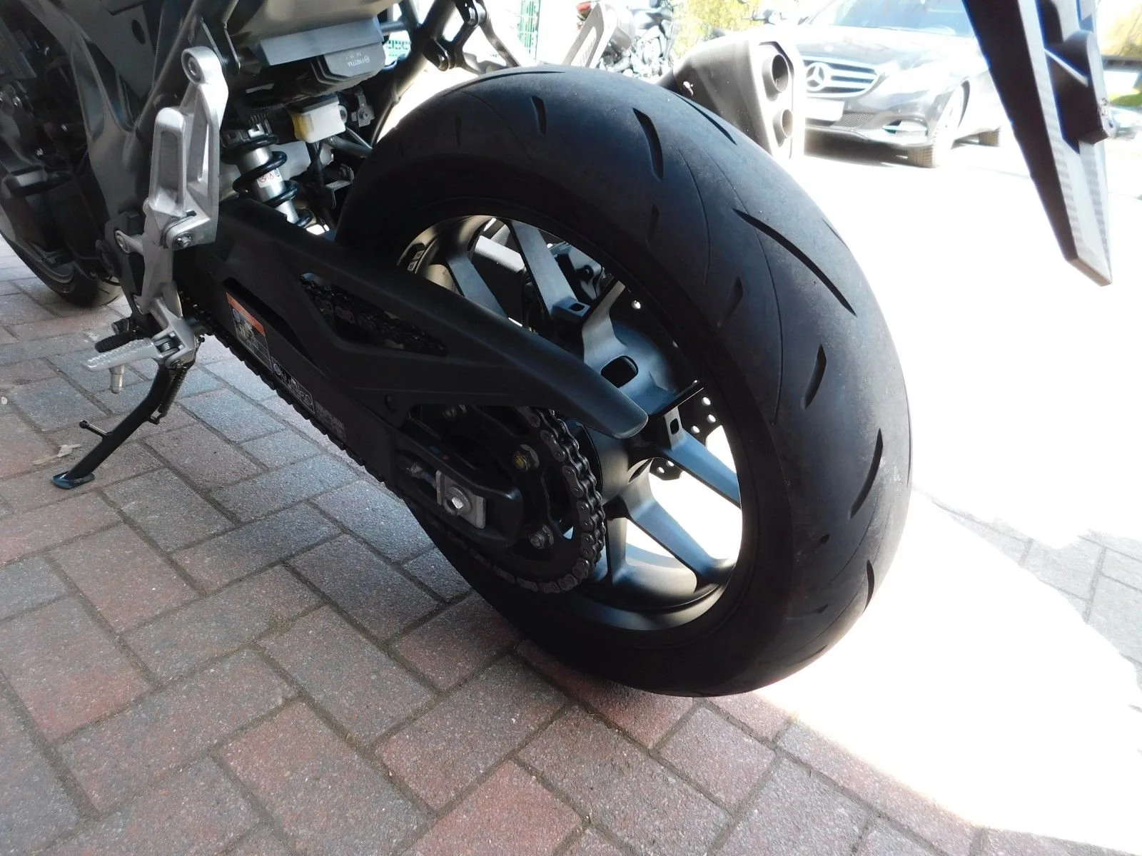 Honda CB750 Hornet CB 750 Hornet ABS \* 1. Hand \*