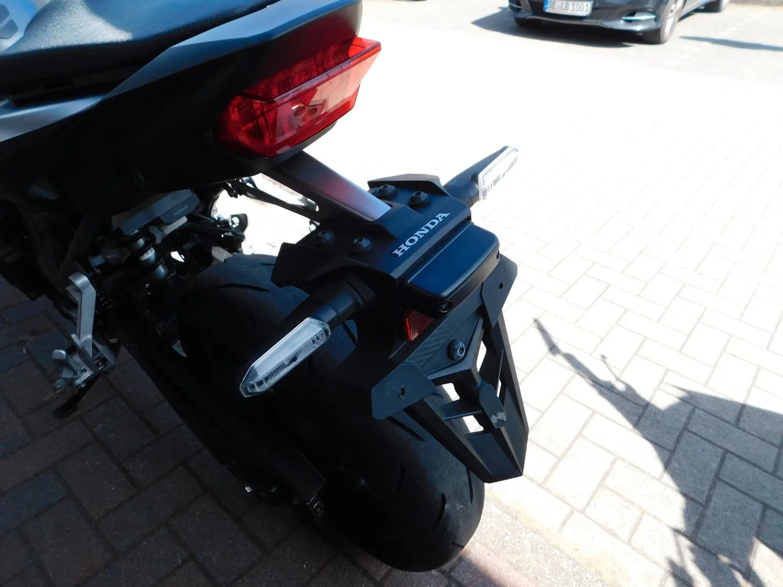 Honda CB750 Hornet CB 750 Hornet ABS \* 1. Hand \*