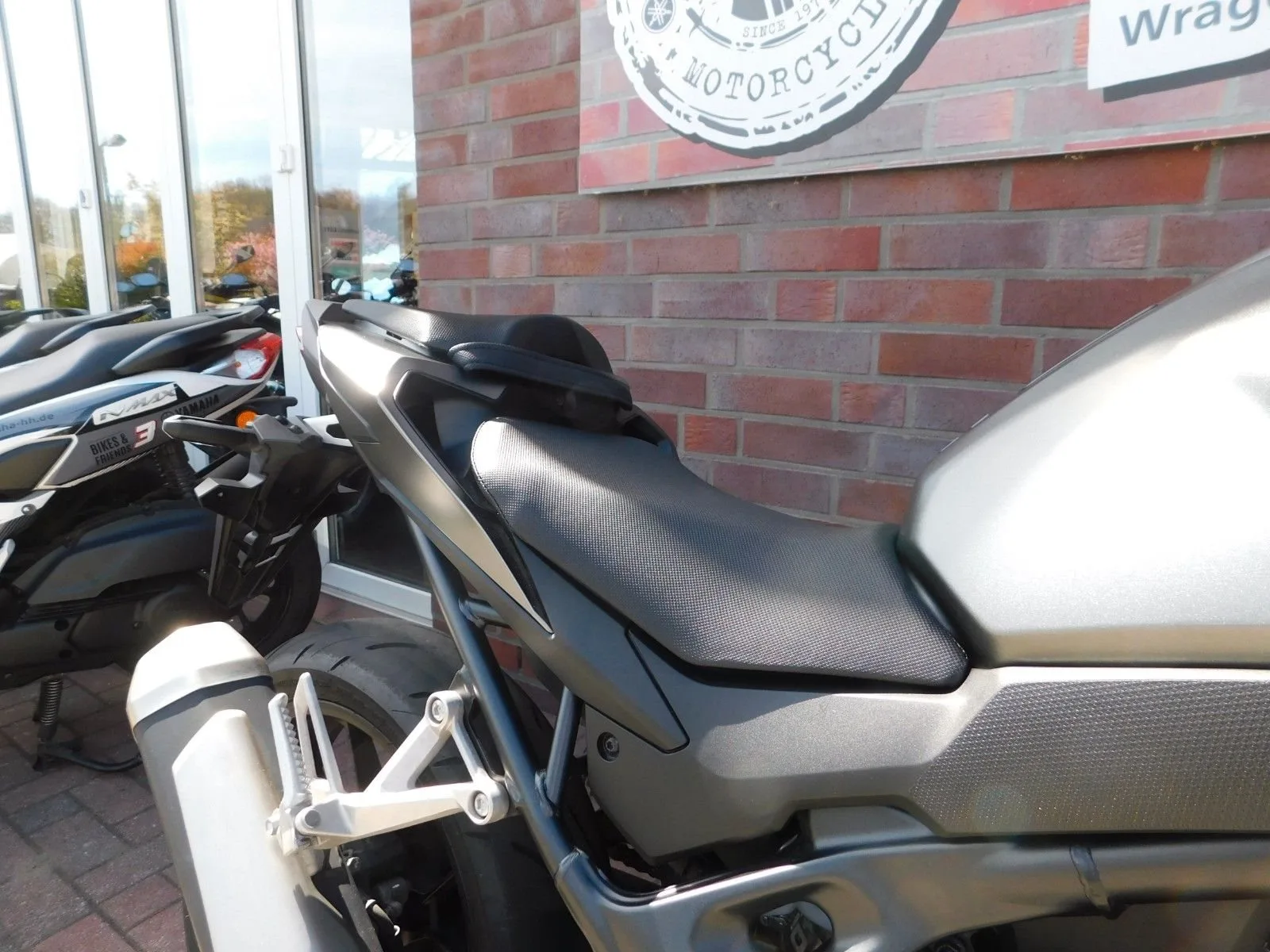 Honda CB750 Hornet CB 750 Hornet ABS \* 1. Hand \*