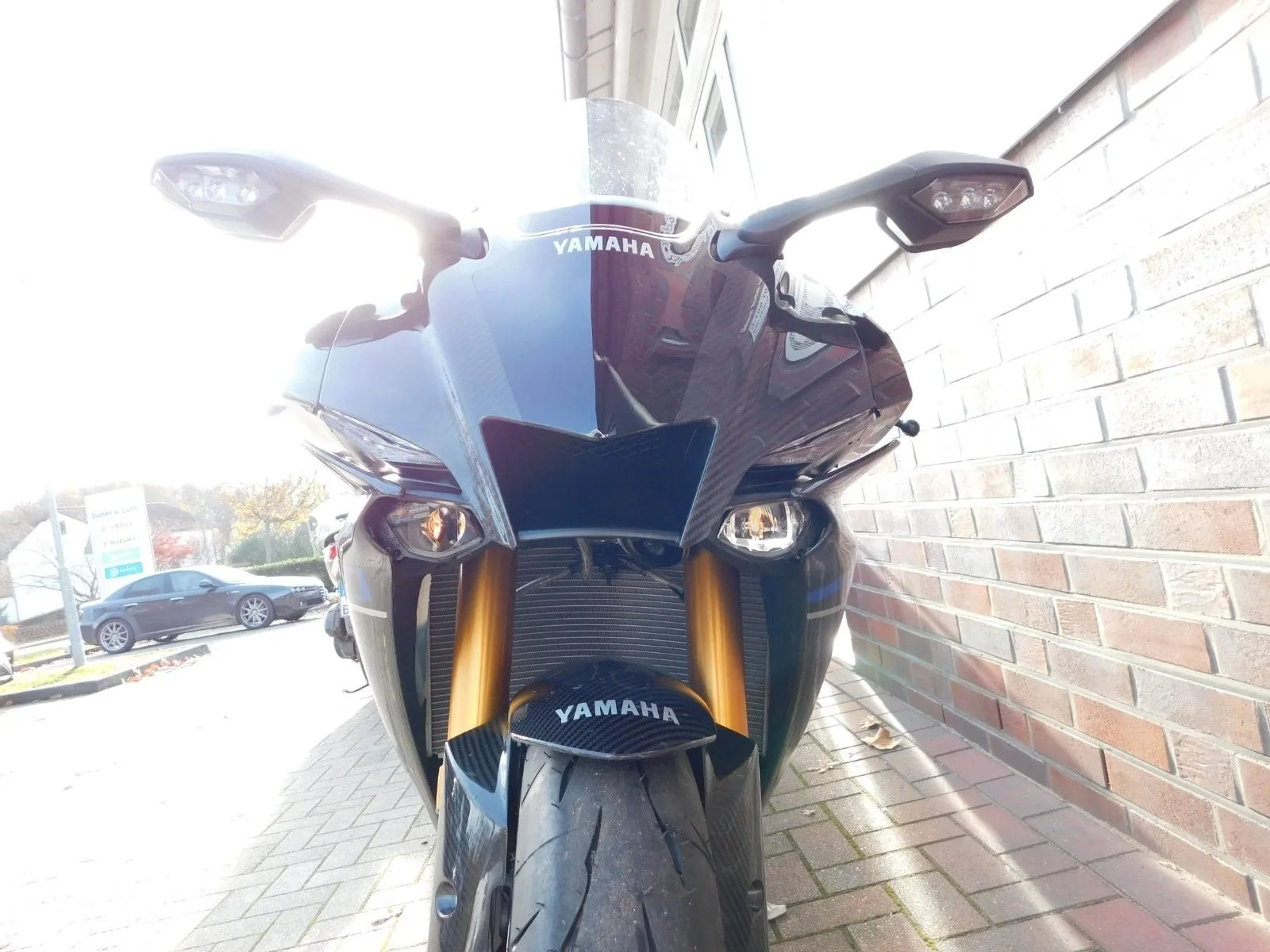 Yamaha R1M