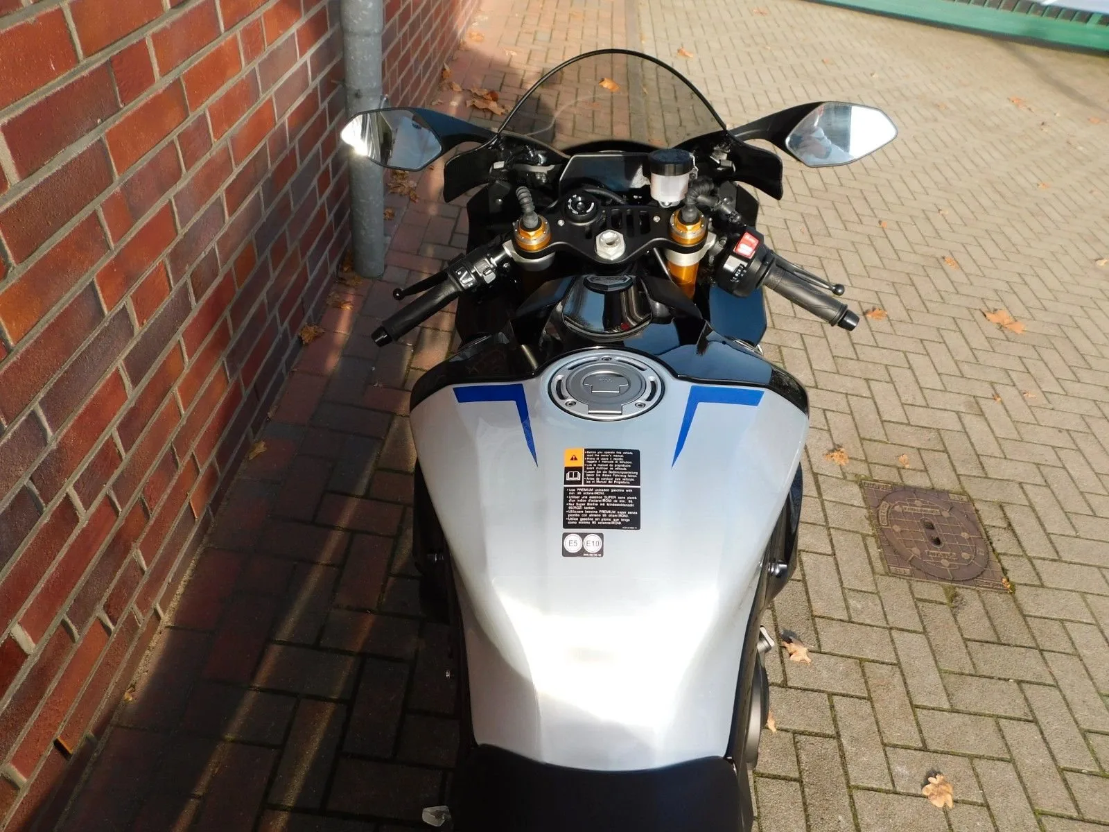 Yamaha R1M