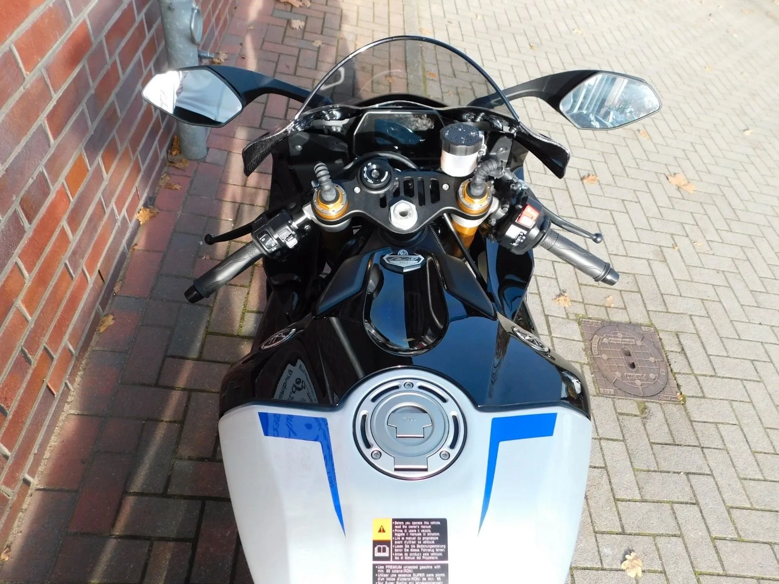 Yamaha R1M
