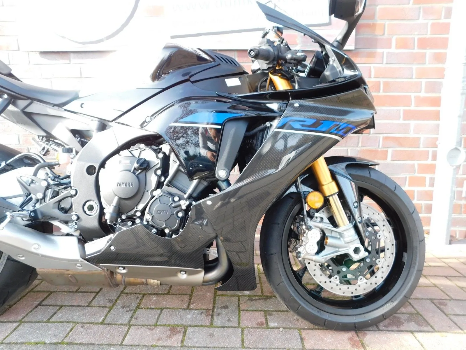 Yamaha R1M