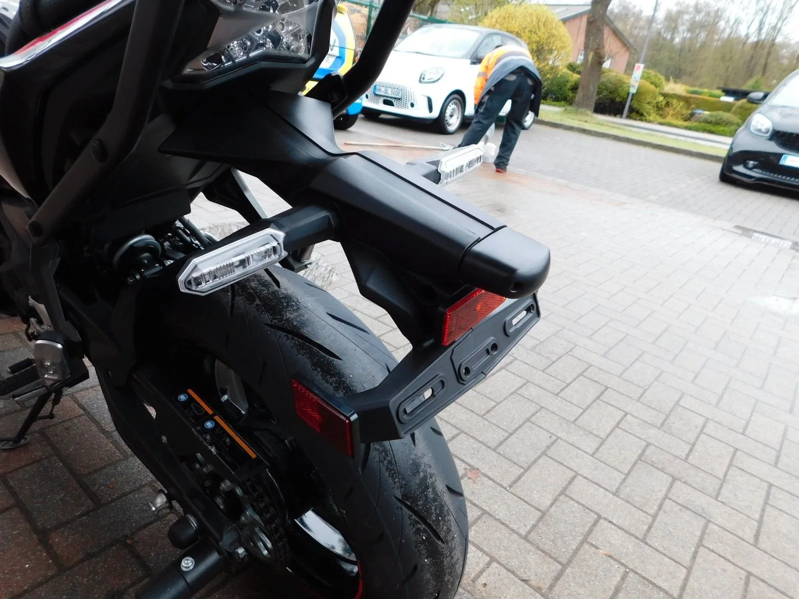 Kawasaki Z650 ABS 1 Hand